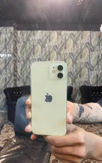 ایفون ۱۲نرمال رجستر شده ودر حد اک