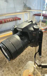دوربین 90D