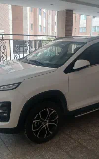 یک دستگاه خودرو ام وی ام ایکس ۲۲ پرو