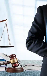 وکیل پایـه1ـ ویـژه پذیـرش پـرونده‌های وکـالتی مـهم