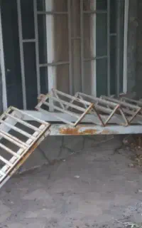 پله دست ساز آهنی سالم