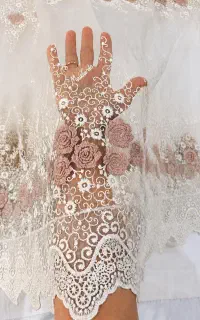 پرده تور گل برجسته آماده نصب