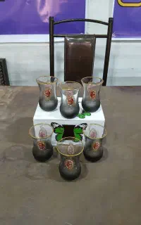 استکان لب طلا رنگی حراج کردیم چک دارم برج 7