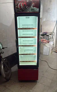 یخچال ایستاده و آسیاب صنعتی قهوه