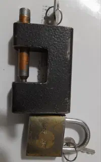 دوعدد قفل