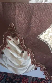 کتیبه مخمل و یال سفید
