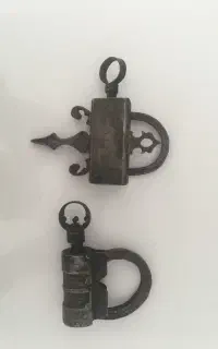 قفل قدیمی