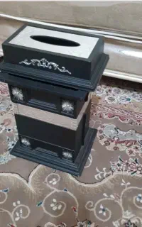 سطل زباله و جا دستمال کاغذی چوبی، بسیار تمیز