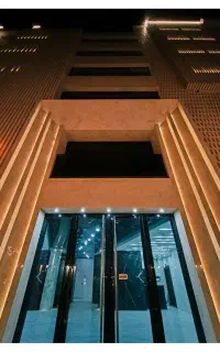 بزرگ برند Koorosh / مشارکت در ساخت مناطق خاص