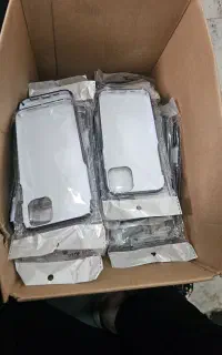 تعدادی قاب گوشی آیفون ۱۱ و۱۲