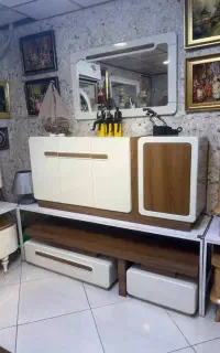 آیینه کنسول نیلو