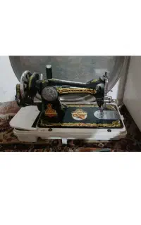 چرخ خیاطی شیر نشان