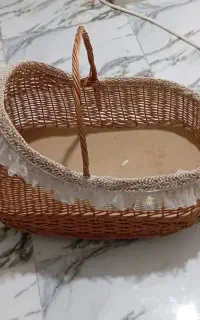 سبد حمل نوزاد و تشک بالش