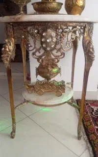 لوستر برنزی ۱۰ شعله و میز برنز