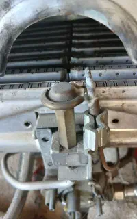اب گرم‌کن بوتان