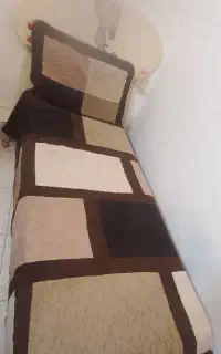 تخت نوجوان