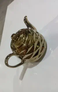 قوری طلایی