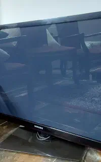ال ای دی  در حد نو