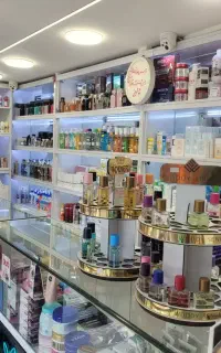 نیازمند فروشنده لوازم آرایشی بهداشتی