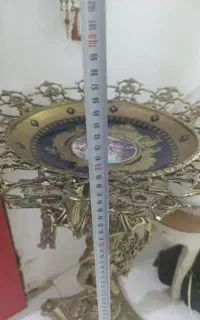 میز کنار سالنی برنز