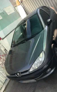 ۲۰۶ صندوقدار