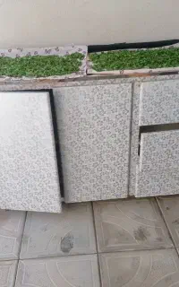 یک کابینت آشپزخانه