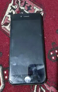 گوشی ایفون۸
