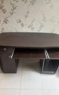 میز کامپیوتر با کیفیت و مناسب کار و گیمینگ
