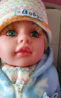 عروسک زیبا و نو