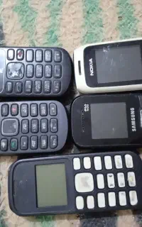 گوشی ساده اسپیکر.بوق پراید. فیلپس.تعدادی ادکلن اصل