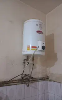 لوله کشی نصب آبگرمکن دینام تانکر اب