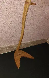 پایه گیتار چوبی (بامبو)