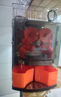 لوازم آبمیوه بستنی