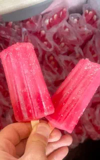 بستنی آلاسکا بستنی گلاب فقط دونه ای ۱۰ هزارتومان