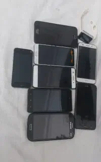 گوشی خراب نیازمند تعمیر