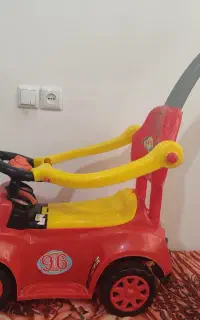 ماشین سالم با چرخ متحرک