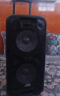 اسپیکر بزرگ