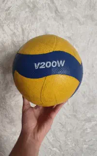 توپ والیبال