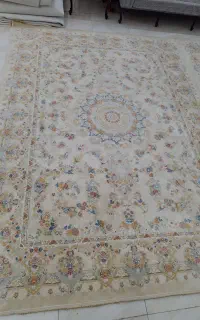 دو عدد فرش ۹ متری