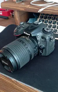 دوربین حرفه‌ای nikon d7100 همراه لنز 18-140