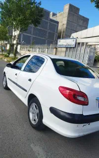 پژو 206sd