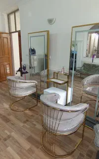 اجاره لاین زیبایی واقع در شهیدمیرزایی