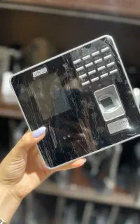 دستگاه حضور و غیاب