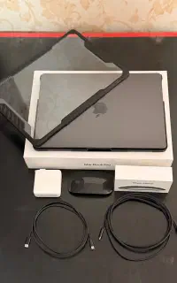 لپ تاپ MacBook m3pro 18GB 512GB