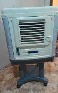کولر آبی در حد نو