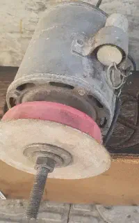 دو عدد سنگ برش با فرز سنگ