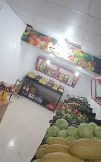 دکور میوه فروشی .