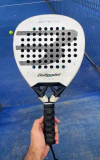 راکت پدلbullpadel  vertex05 2026
