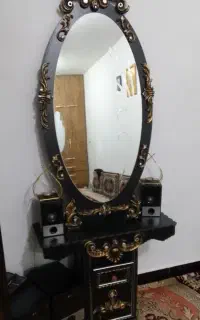 آینه و میز