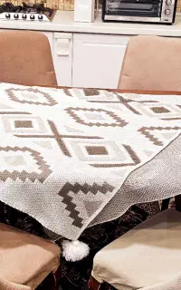 میز ناهارخوری چوبی ۶ نفره با ۶ صندلی سالم و محکم